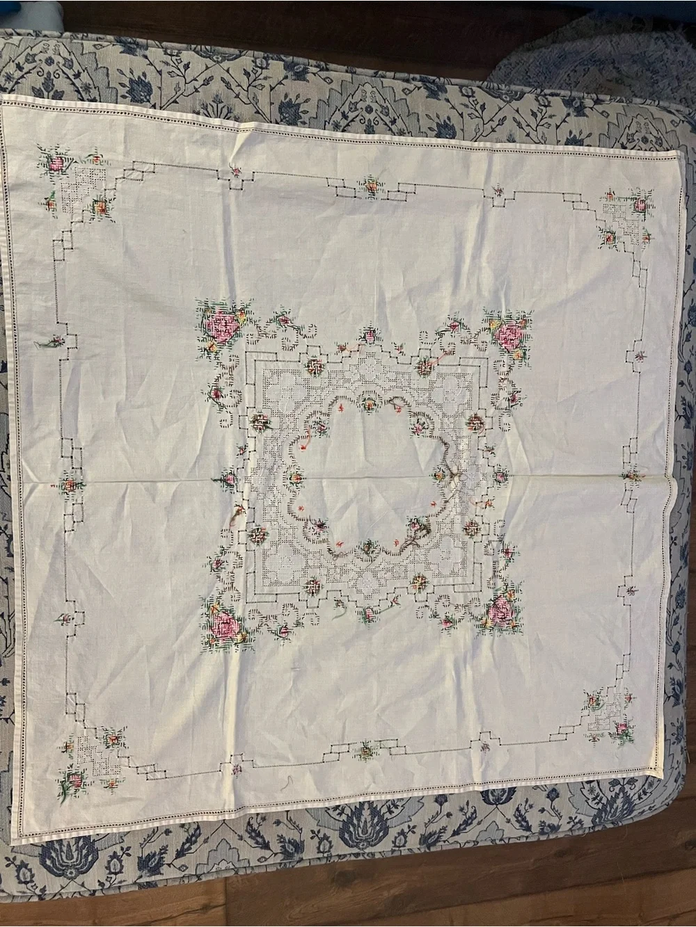 vintage cream Swedish folk embroidery 30x30 tablecloth dating from 1950-1960s
